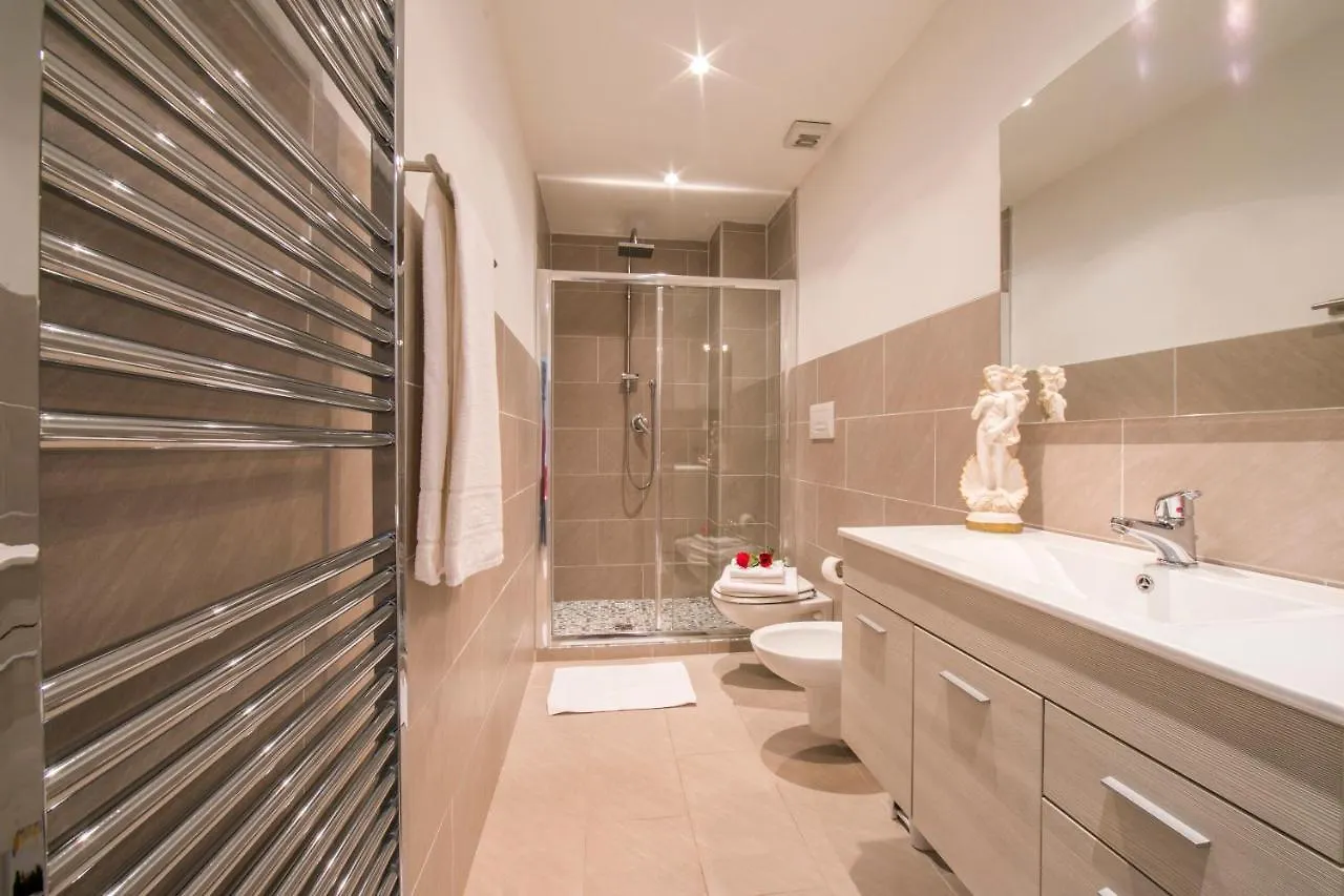 Menaggio Tosca Apartments